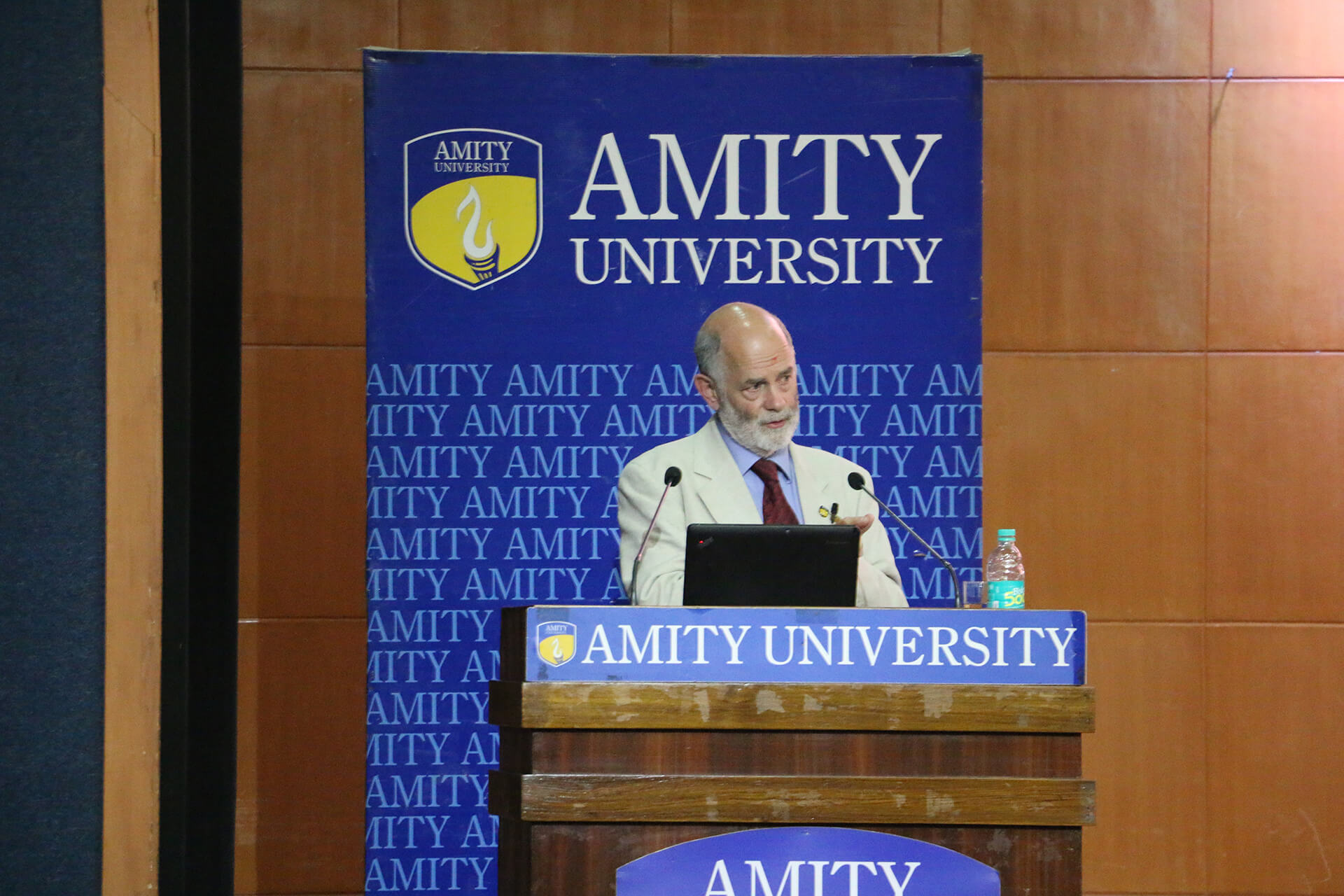 Prof. (Dr.) Peter Robinson