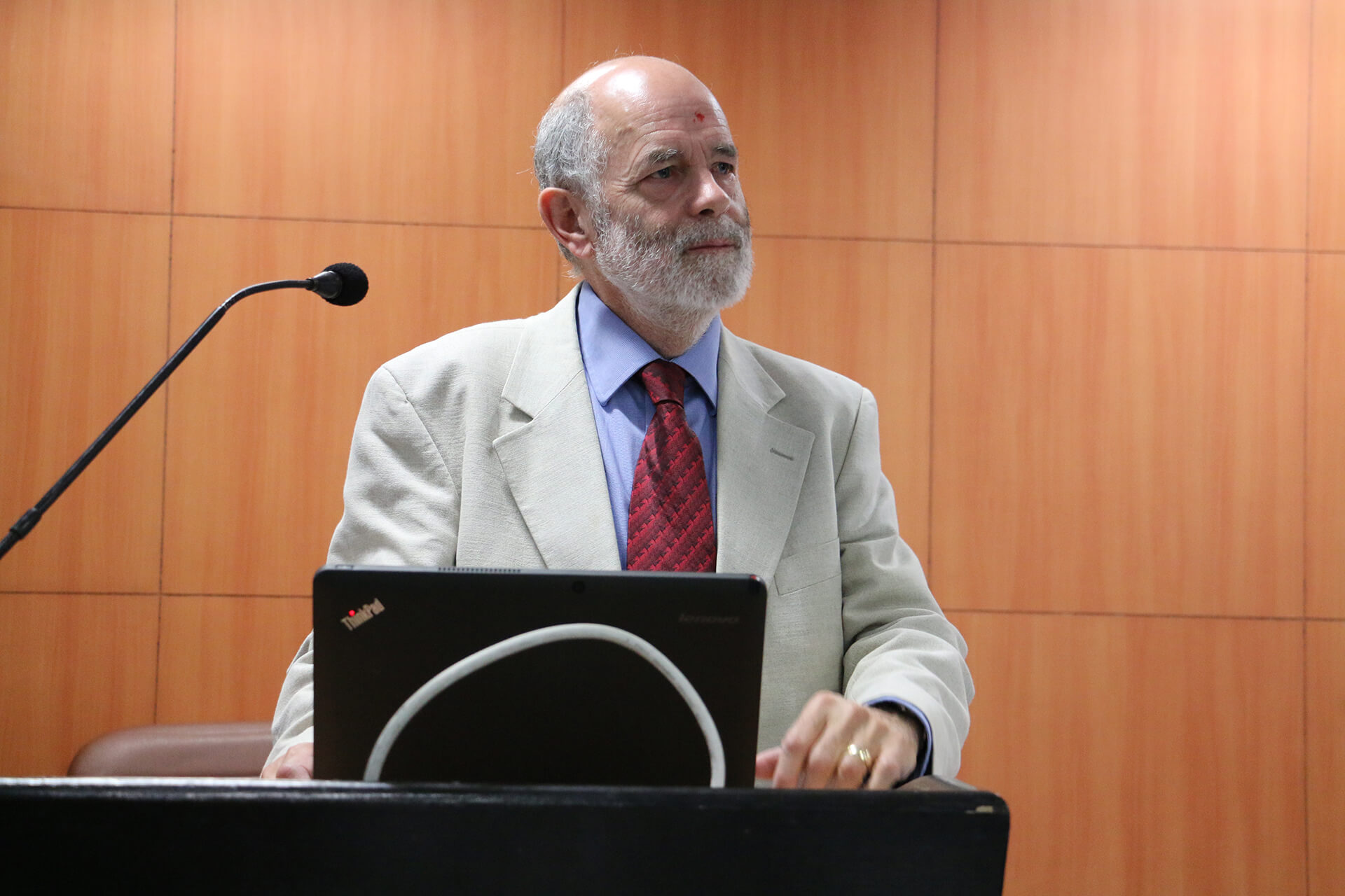 Prof. (Dr.) Peter Robinson
